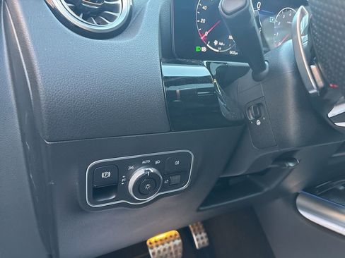 Used 2025 Mercedes-Benz GLA 250 GLA 250 image 21