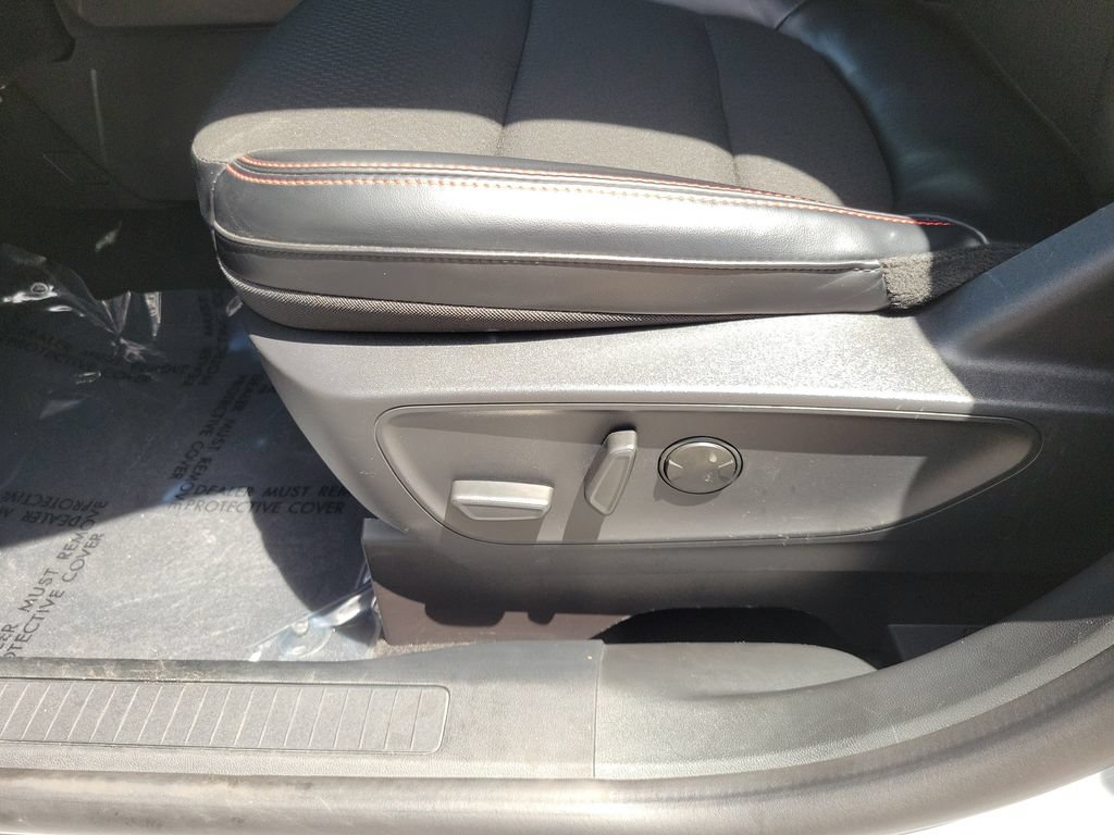 Certified 2025 Ford Escape ST-Line w/ Tech Pack #1 FWD image 12