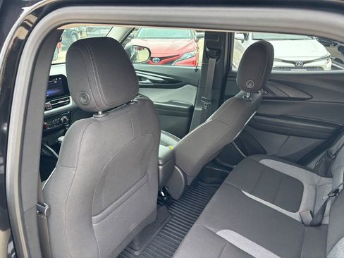 Used 2025 Chevrolet TrailBlazer LT FWD image 23