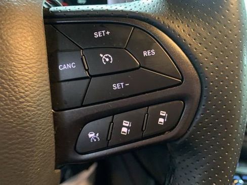 Used 2025 Dodge Durango R/T image 32