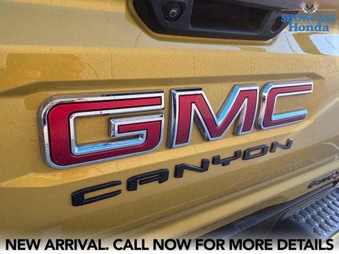 Used 2023 GMC Canyon AT4 w/ LPO, Sports Bar Package AWD/4WD image 10
