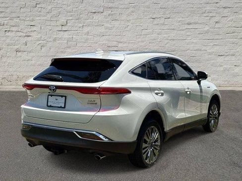 Used 2021 Toyota Venza AWD/4WD image 6