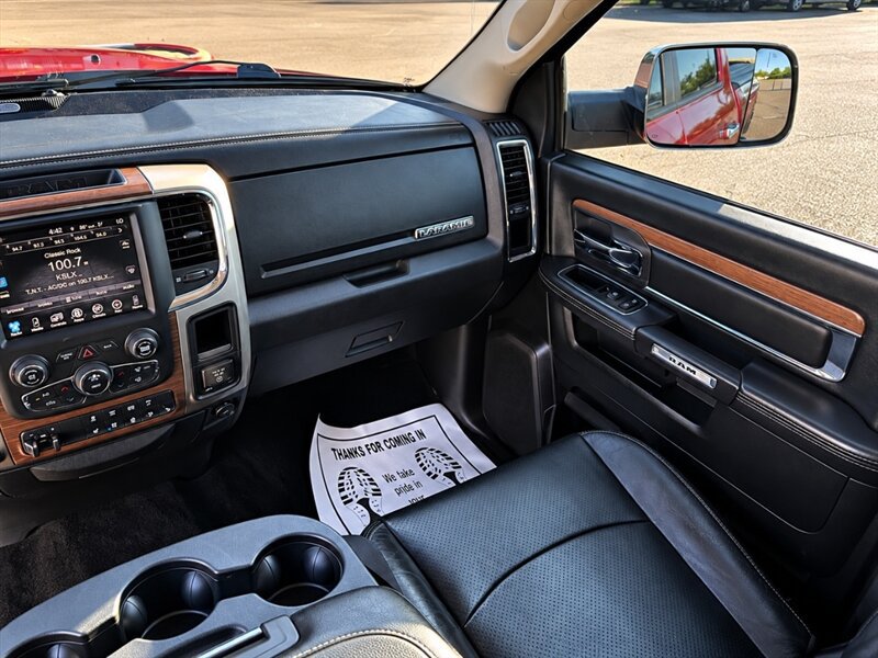 Used 2015 RAM 2500 Laramie w/ Convenience Group AWD/4WD image 12