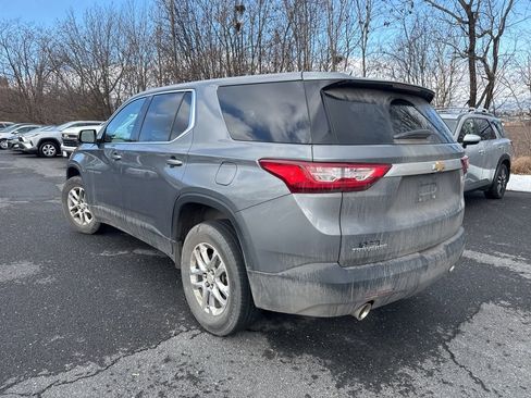 Used 2020 Chevrolet Traverse LS image 3