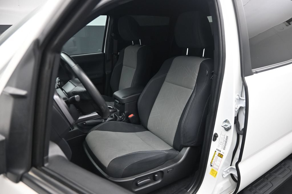 Used 2023 Toyota Tacoma TRD Sport w/ Black Out Package (TMS) AWD/4WD image 9