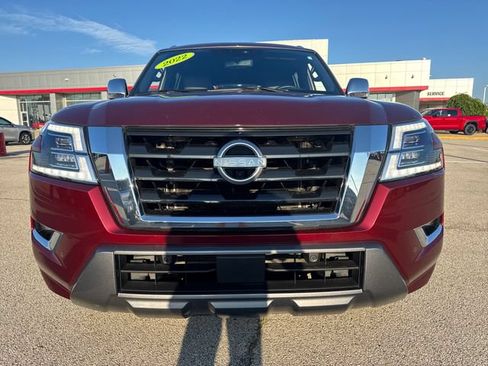 Used 2022 Nissan Armada Platinum w/ Captain's Chairs Package RWD image 11
