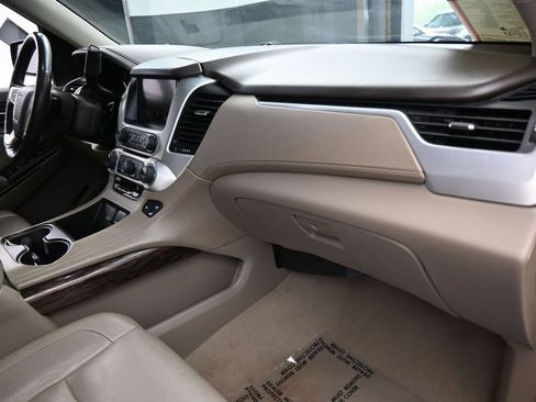 Used 2019 GMC Yukon XL SLT w/ Premium Edition RWD image 50