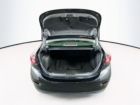 Used 2017 MAZDA MAZDA3 Touring FWD image 26
