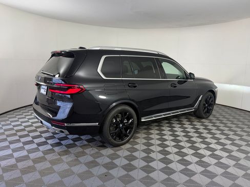 Used 2027 BMW X7 xDrive40i AWD/4WD image 9