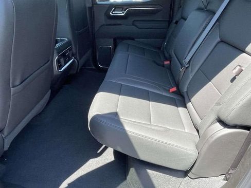 New 2026 GMC Sierra 1500 SLT w/ SLT Convenience Package image 9
