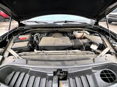 Used 2024 Chevrolet Suburban Premier AWD/4WD image 21