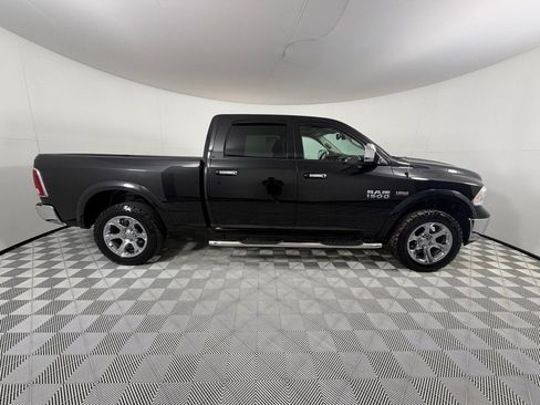 Used 2018 RAM 1500 Laramie AWD/4WD image 4