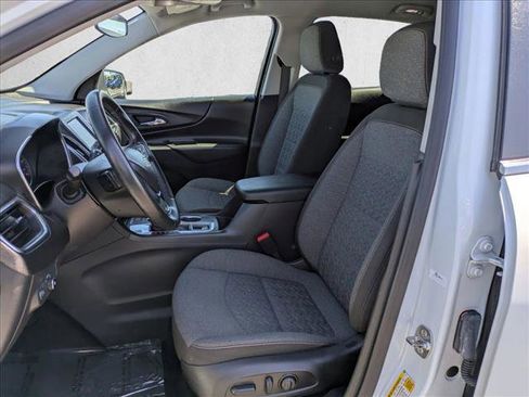 Used 2024 Chevrolet Equinox LT FWD image 15