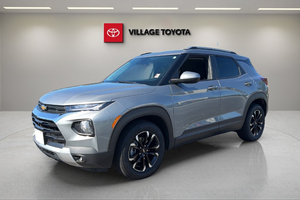 Used 2023 Chevrolet TrailBlazer LT w/ Convenience Package FWD image 1