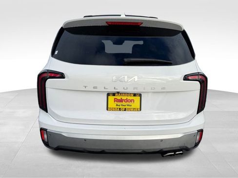 Used 2024 Kia Telluride EX w/ EX Captain's Chair Package image 6