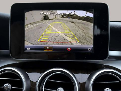 Used 2017 Mercedes-Benz C 300 4MATIC Sedan image 43