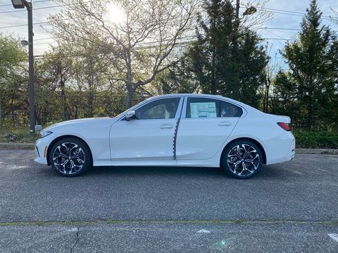 New 2026 BMW 330i xDrive Sedan AWD/4WD image 4