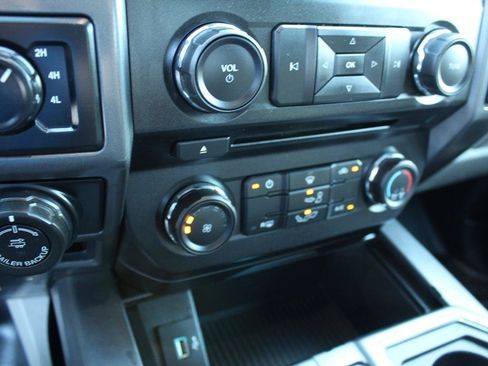 Used 2018 Ford F150 XLT w/ Equipment Group 301A Mid AWD/4WD image 29