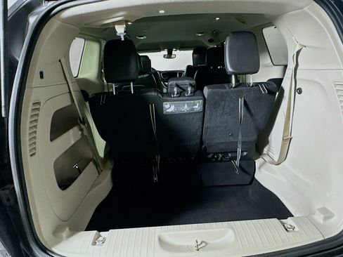 Used 2018 Chrysler Pacifica Touring-L Plus image 29