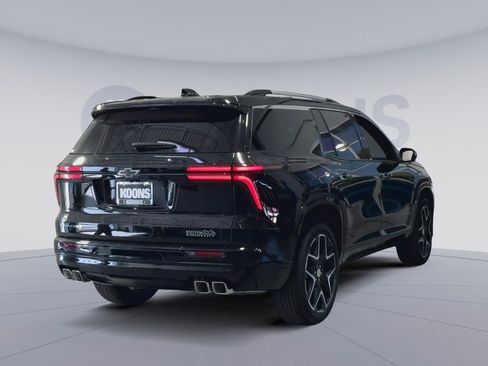 New 2026 Chevrolet Traverse High Country FWD image 11