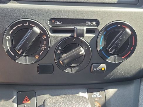 Used 2021 Nissan NV200 S image 29