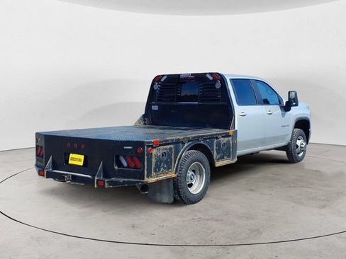 Used 2023 Chevrolet Silverado 3500 LT w/ Convenience Package AWD/4WD image 5