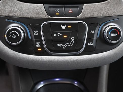 Used 2022 Chevrolet Malibu LS w/ Driver Confidence Package II image 23