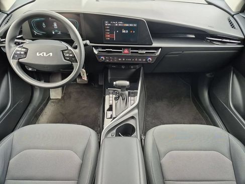 Used 2025 Kia Niro LX FWD image 26