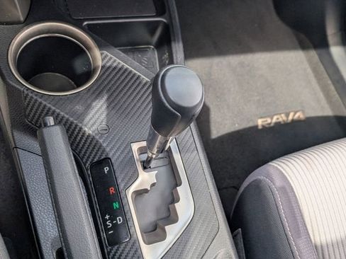 Used 2015 Toyota RAV4 XLE image 22