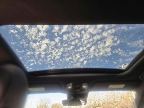 Used 2023 Kia Stinger GT-Line w/ Sun & Sound Package image 18