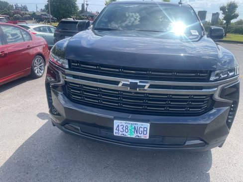 Used 2022 Chevrolet Tahoe RST w/ Sport Performance Package AWD/4WD image 2