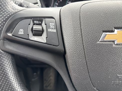 Used 2020 Chevrolet Trax LS w/ Tint and Cruise Package AWD/4WD image 18