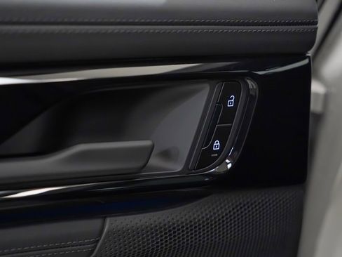 New 2025 Porsche Panamera 4 image 15