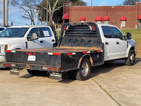 Used 2019 Ford F350 XL w/ Power Equipment Group image 4