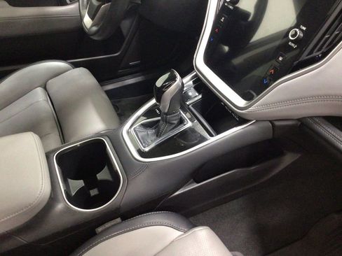 Used 2023 Subaru Outback Limited image 30
