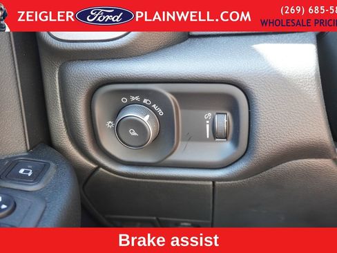 Used 2024 RAM 3500 Tradesman w/ Safety Group image 23