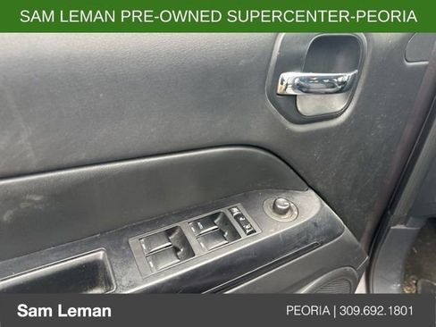 Used 2015 Jeep Patriot Latitude image 9