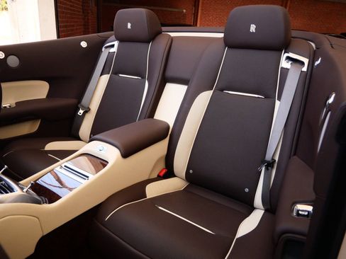 Certified 2018 Rolls-Royce Dawn image 8