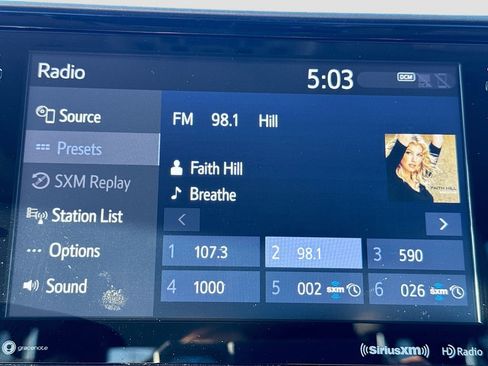 Used 2022 Toyota Highlander XLE image 18