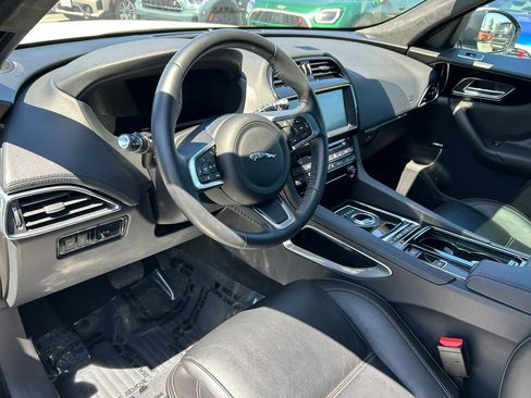 Used 2020 Jaguar F-PACE Prestige AWD/4WD image 13