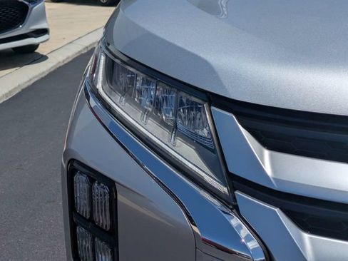Used 2020 Mitsubishi Outlander Sport SE FWD image 9