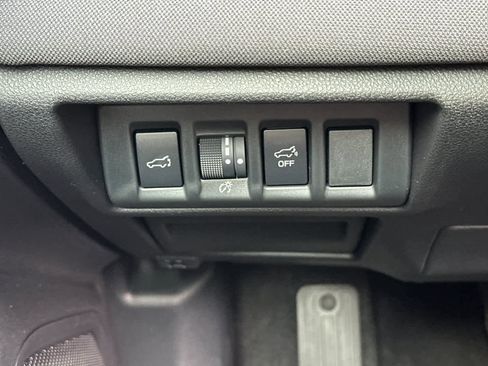 New 2025 Subaru Outback Premium image 30