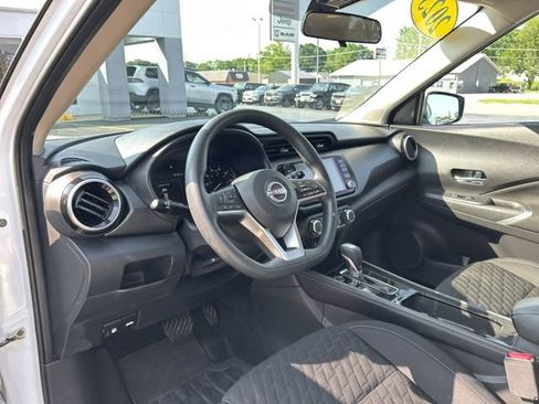 Used 2023 Nissan Kicks SV FWD image 26
