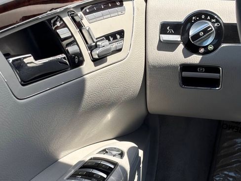 Used 2013 Mercedes-Benz S 550 image 27