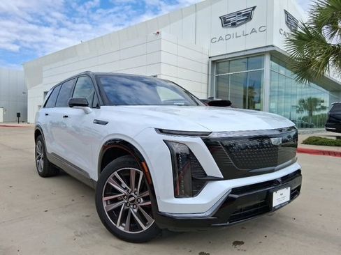 New 2026 Cadillac Vistiq Sport image 1