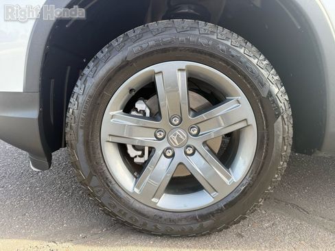 Used 2023 Honda Ridgeline RTL-E image 10