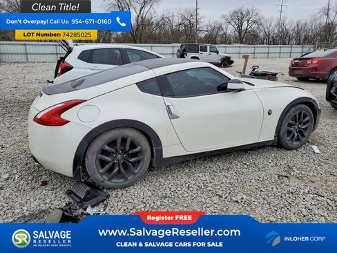 Used 2017 Nissan 370Z Coupe image 4