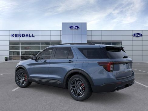 New 2026 Ford Explorer ST-Line w/ ST-Line Street Pack AWD/4WD image 4