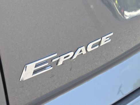 Used 2020 Jaguar E-PACE SE AWD/4WD image 17
