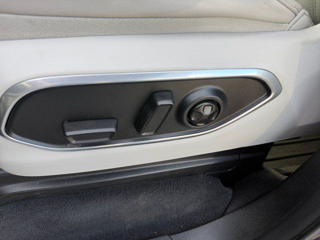 Used 2023 Jeep Wagoneer 4WD w/ Premium Group I image 18